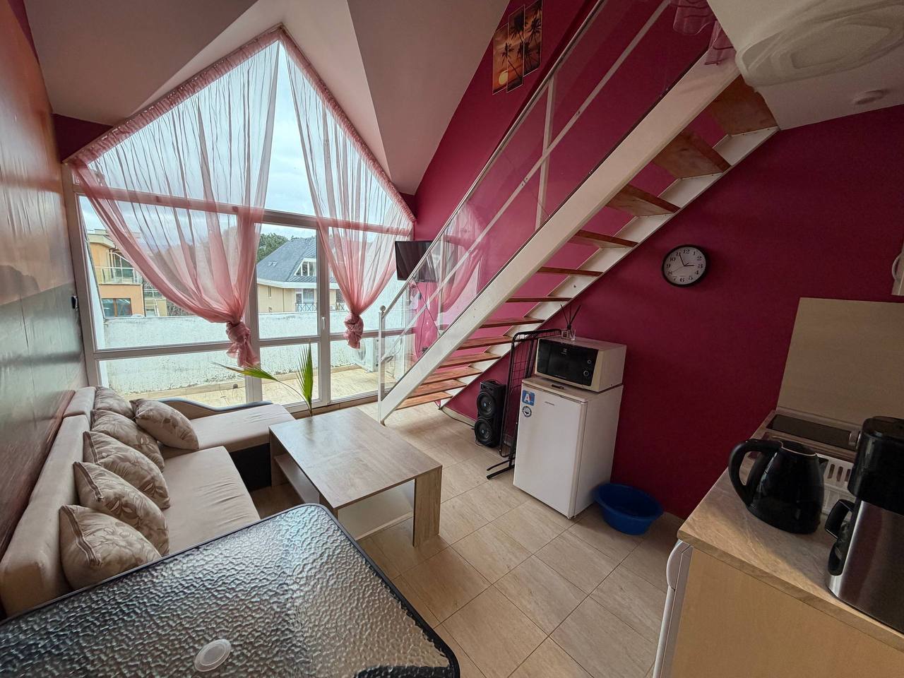 Cozy one-bedroom duplex apartment